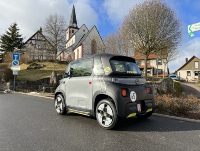 Elektrischer Zweisitzer Opel Rocks-e Seiten Ansicht